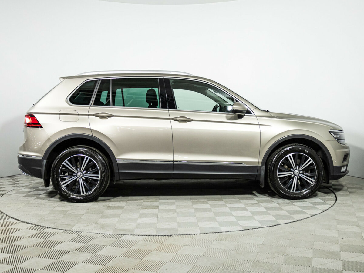 Купить Volkswagen Tiguan с пробегом. Фото: #3