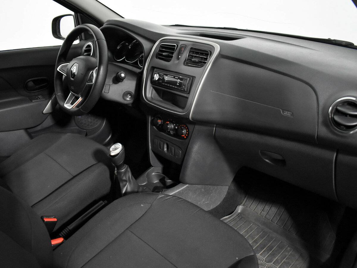 Купить Renault Sandero с пробегом. Фото: #11