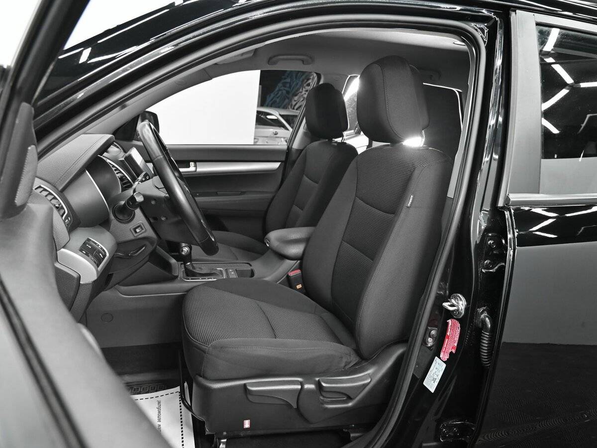 Купить Kia Sorento с пробегом. Фото: #5