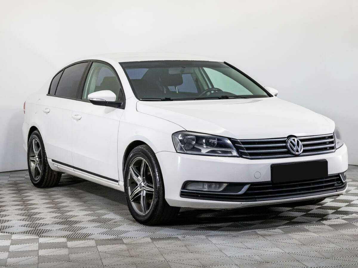 Купить Volkswagen Passat с пробегом. Фото: #2
