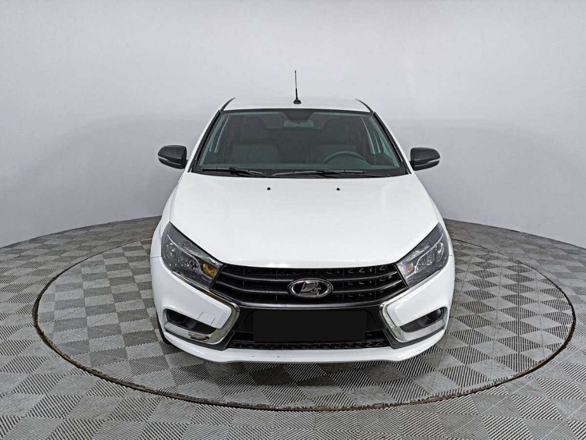 Купить Lada (ВАЗ) Vesta с пробегом. Фото: #1