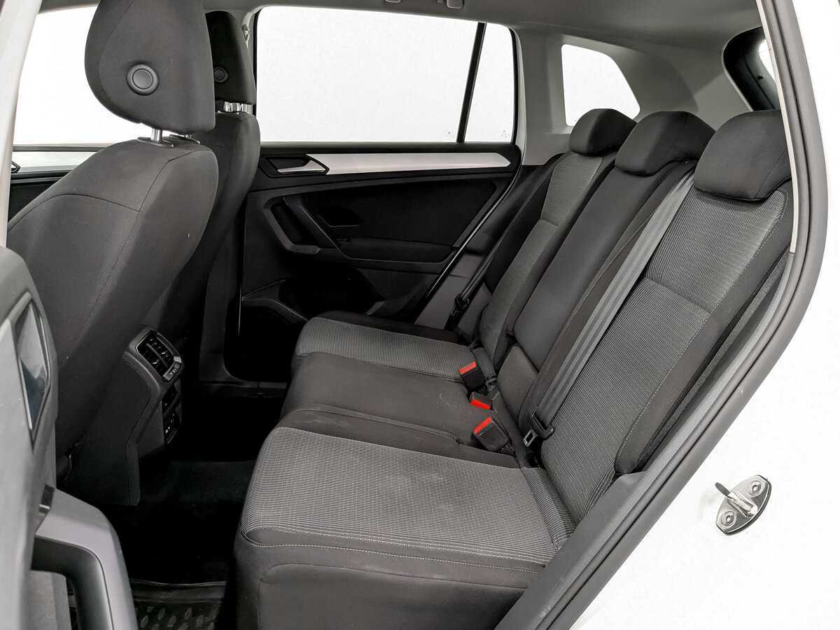 Купить Volkswagen Tiguan с пробегом. Фото: #10