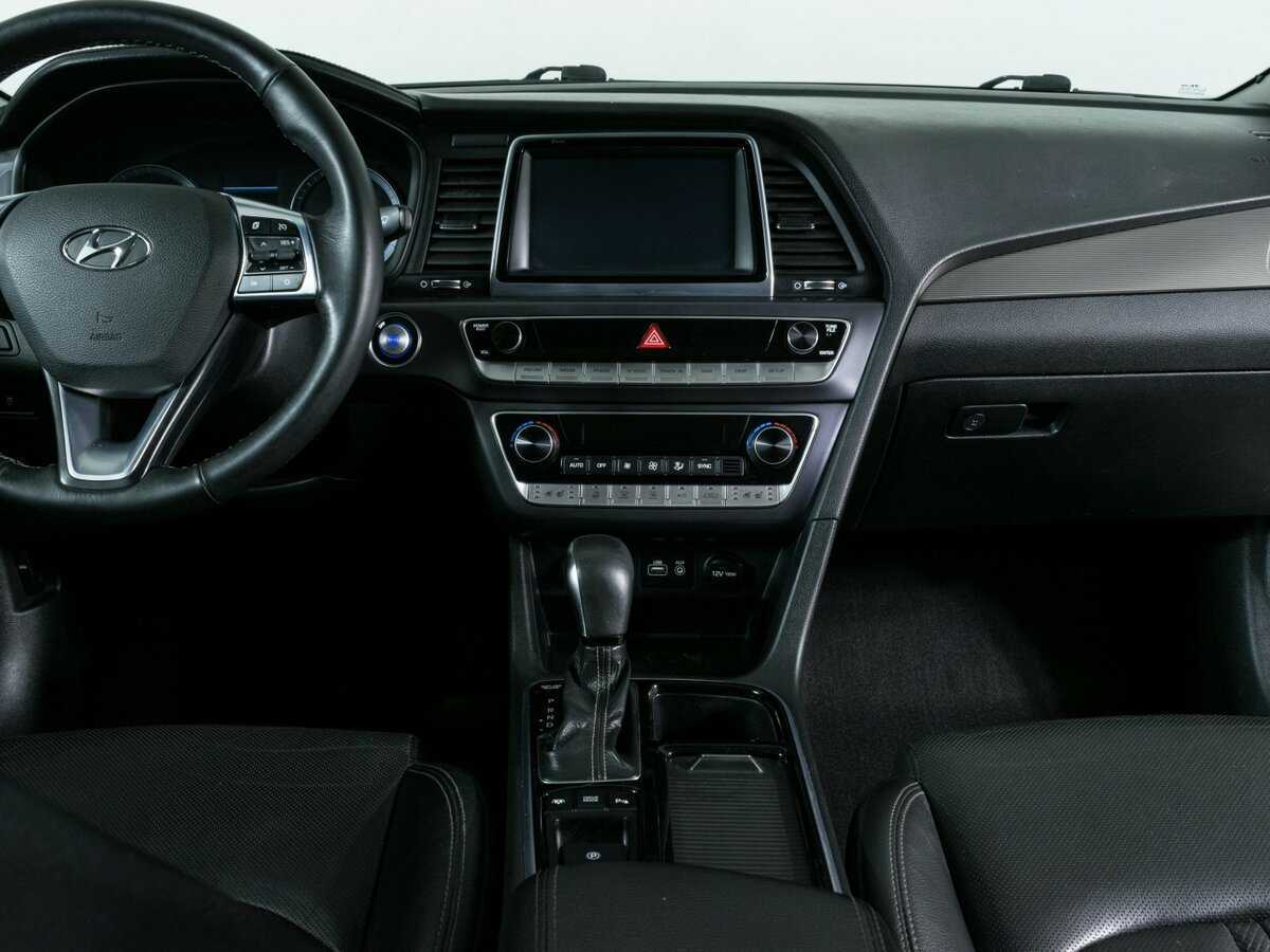 Купить Hyundai Sonata с пробегом. Фото: #6
