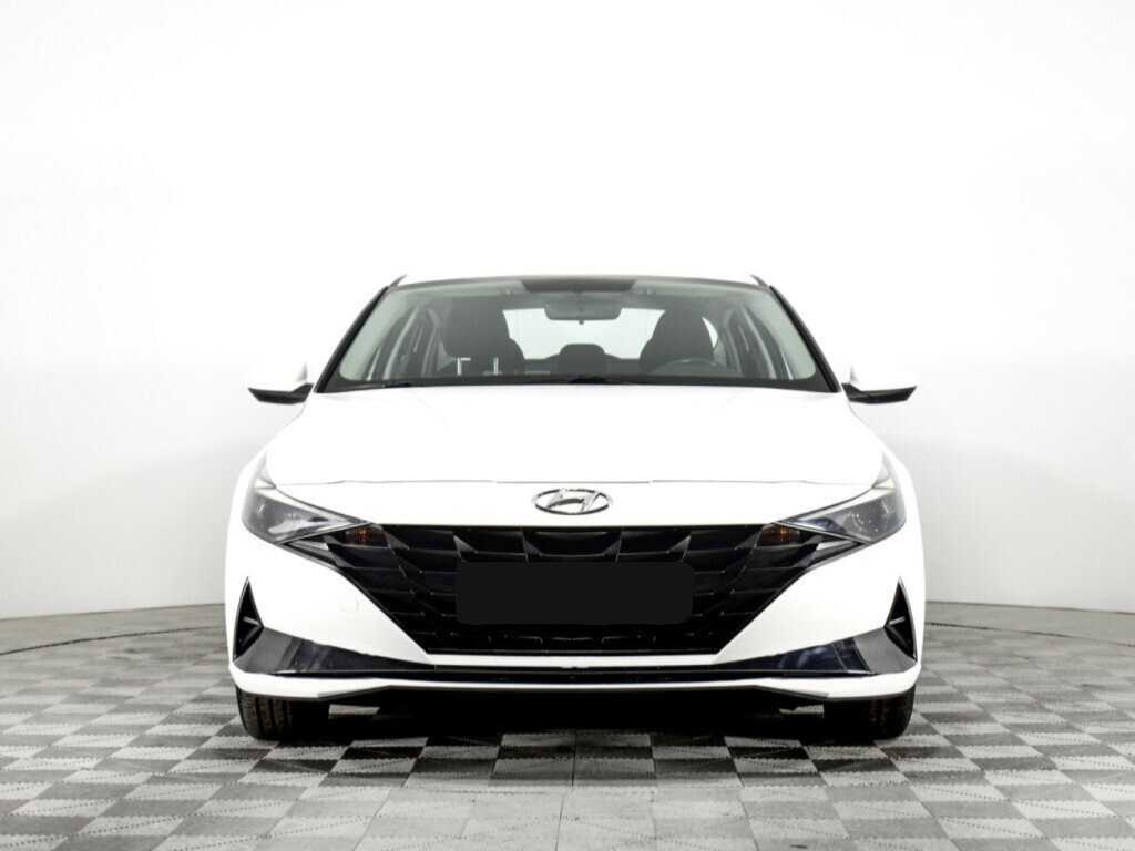Купить Hyundai Elantra с пробегом. Фото: #1
