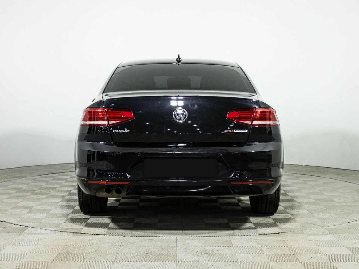 Купить Volkswagen Passat с пробегом. Фото: #4