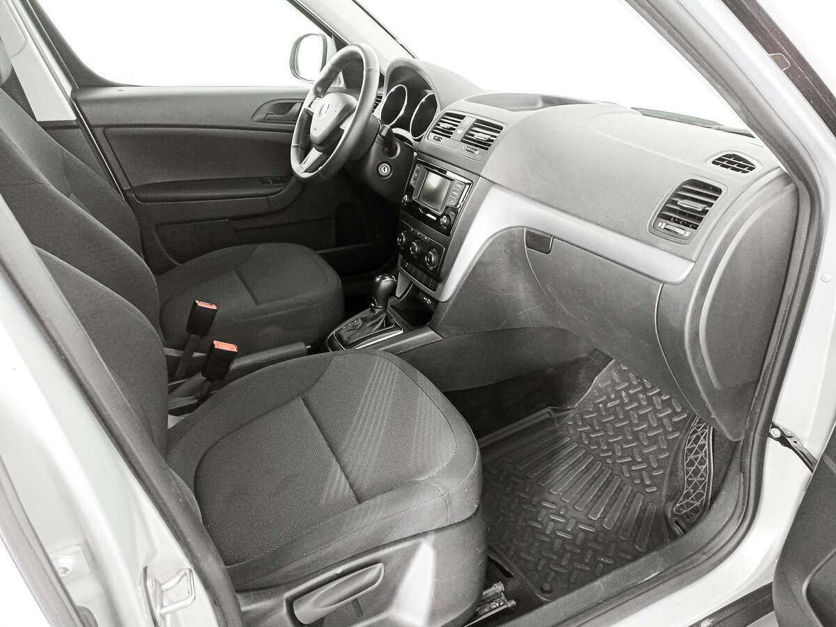 Купить Skoda Yeti с пробегом. Фото: #8