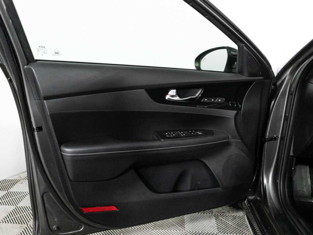 Купить Kia Cerato с пробегом. Фото: #24