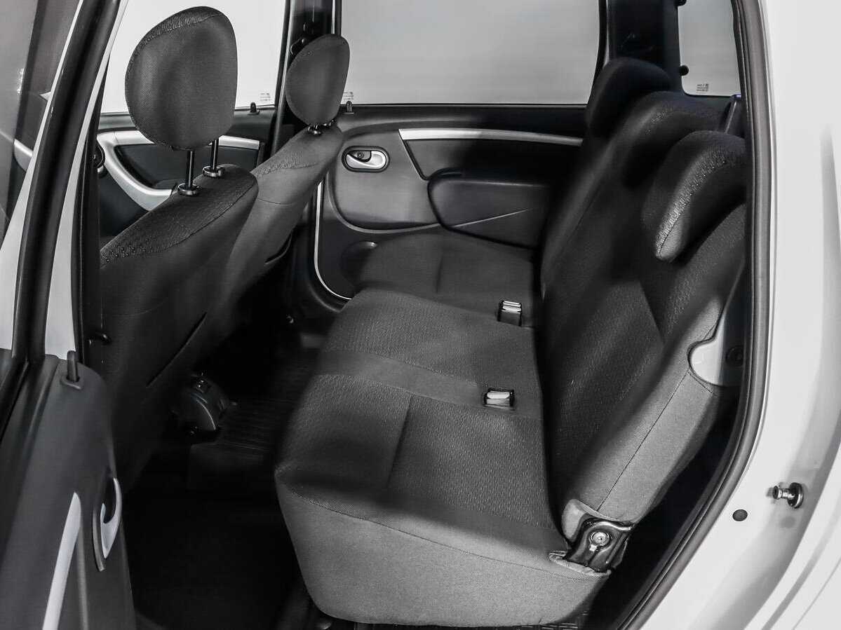 Купить Lada (ВАЗ) Largus с пробегом. Фото: #9