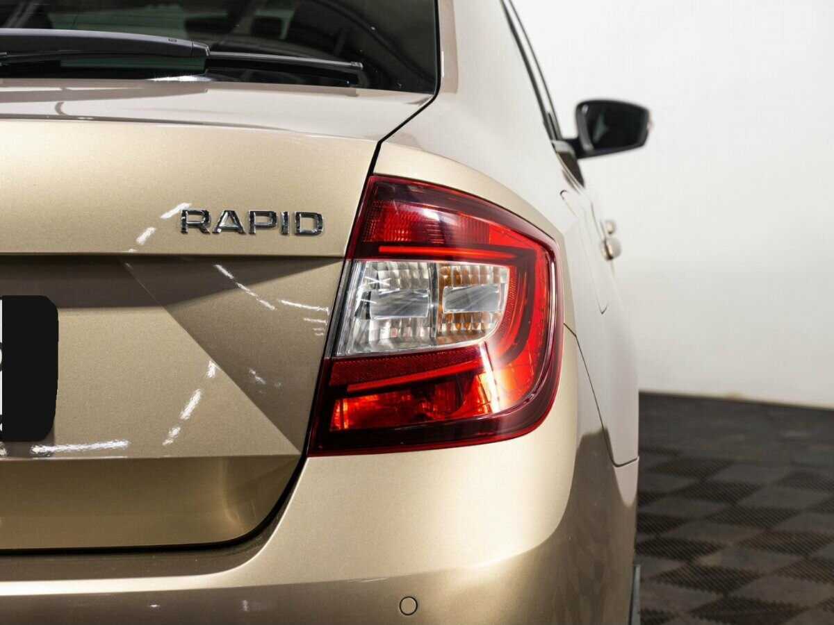 Купить Skoda Rapid с пробегом. Фото: #6