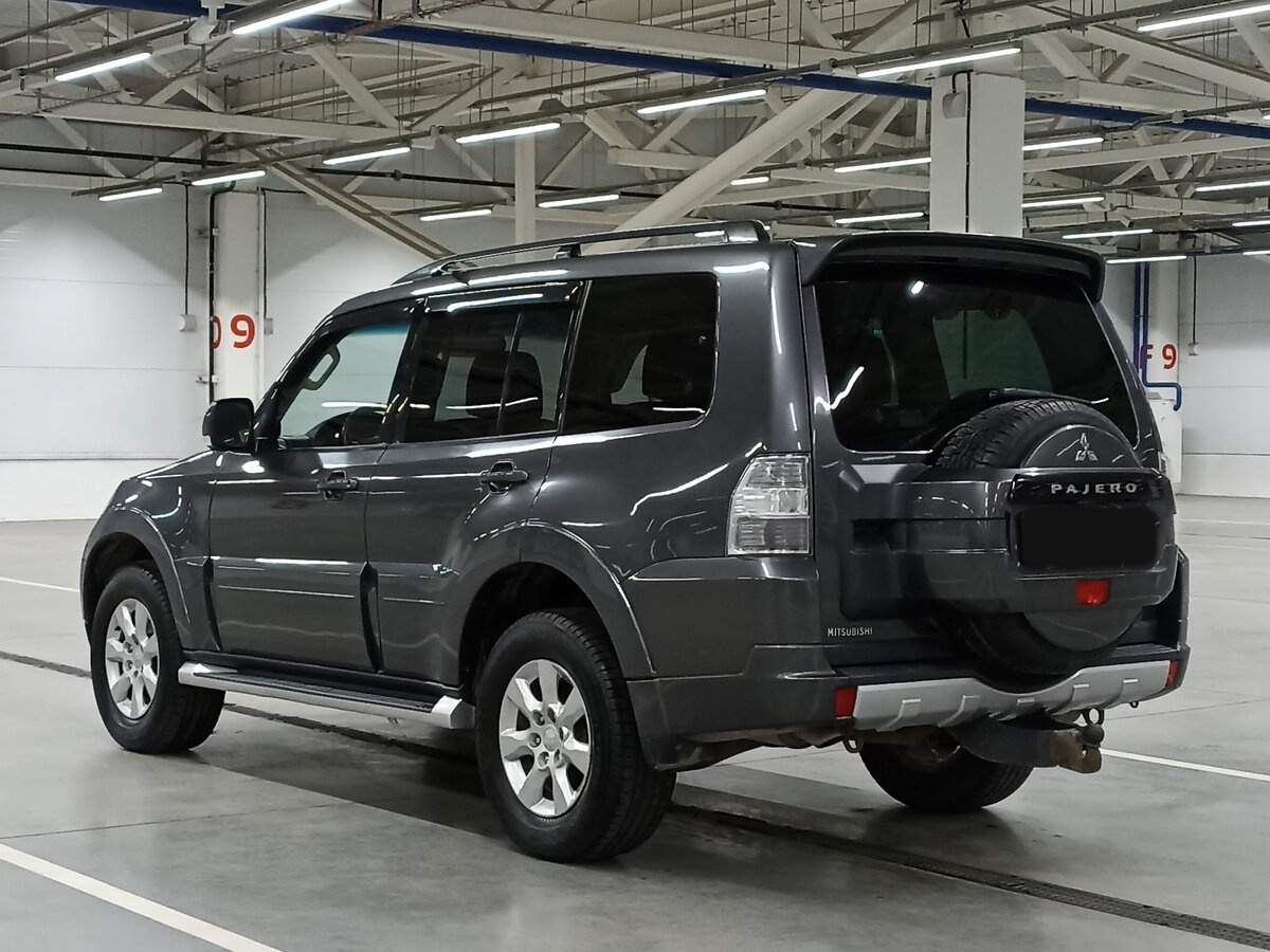 Купить Mitsubishi Pajero с пробегом. Фото: #6