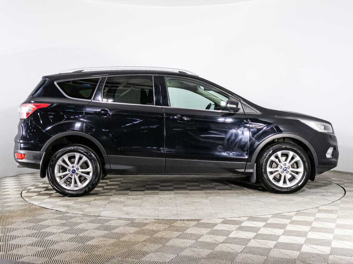 Купить Ford Kuga с пробегом. Фото: #3