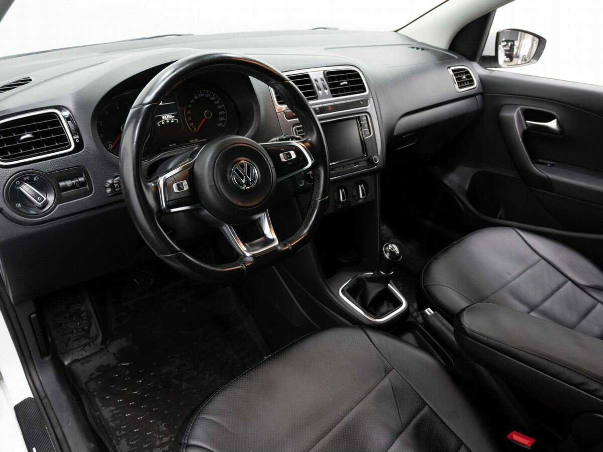 Купить Volkswagen Polo с пробегом. Фото: #7