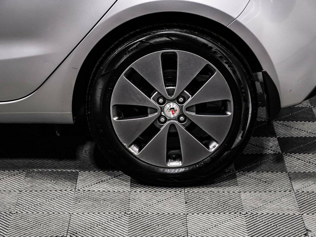 Купить Kia Rio с пробегом. Фото: #13