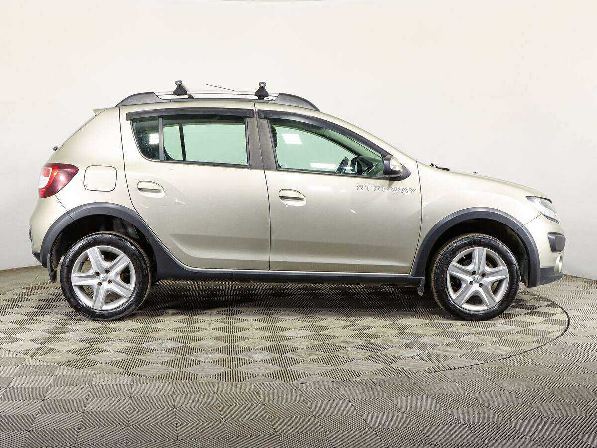 Купить Renault Sandero с пробегом. Фото: #3