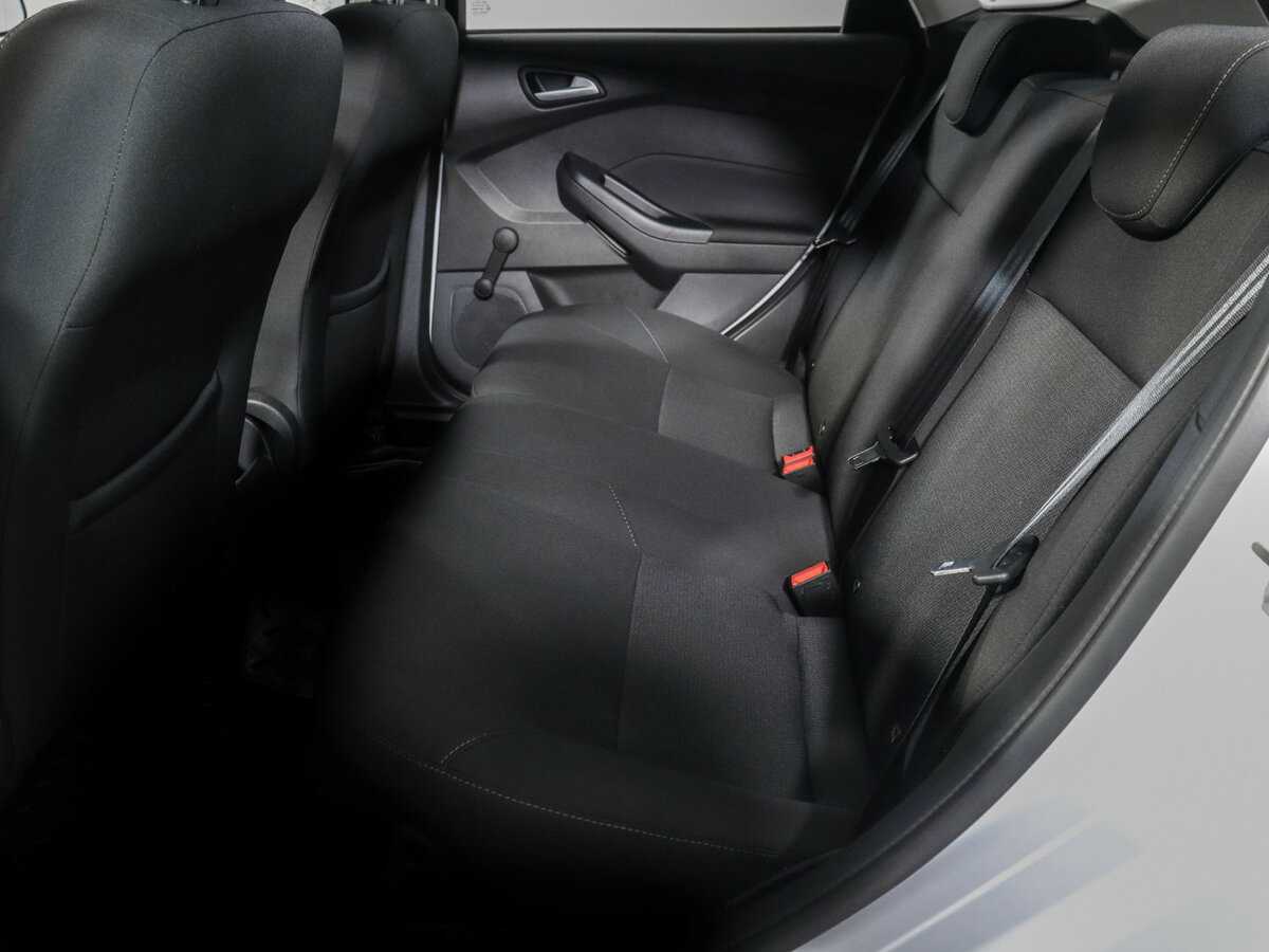 Купить Ford Focus с пробегом. Фото: #9