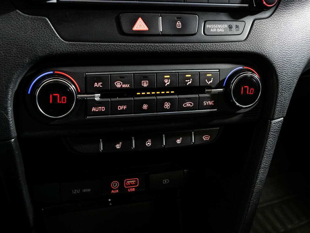 Купить Kia Ceed с пробегом. Фото: #10