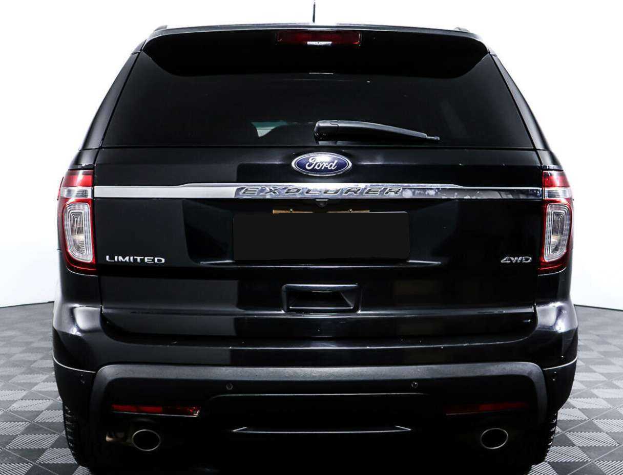 Купить Ford Explorer с пробегом. Фото: #5