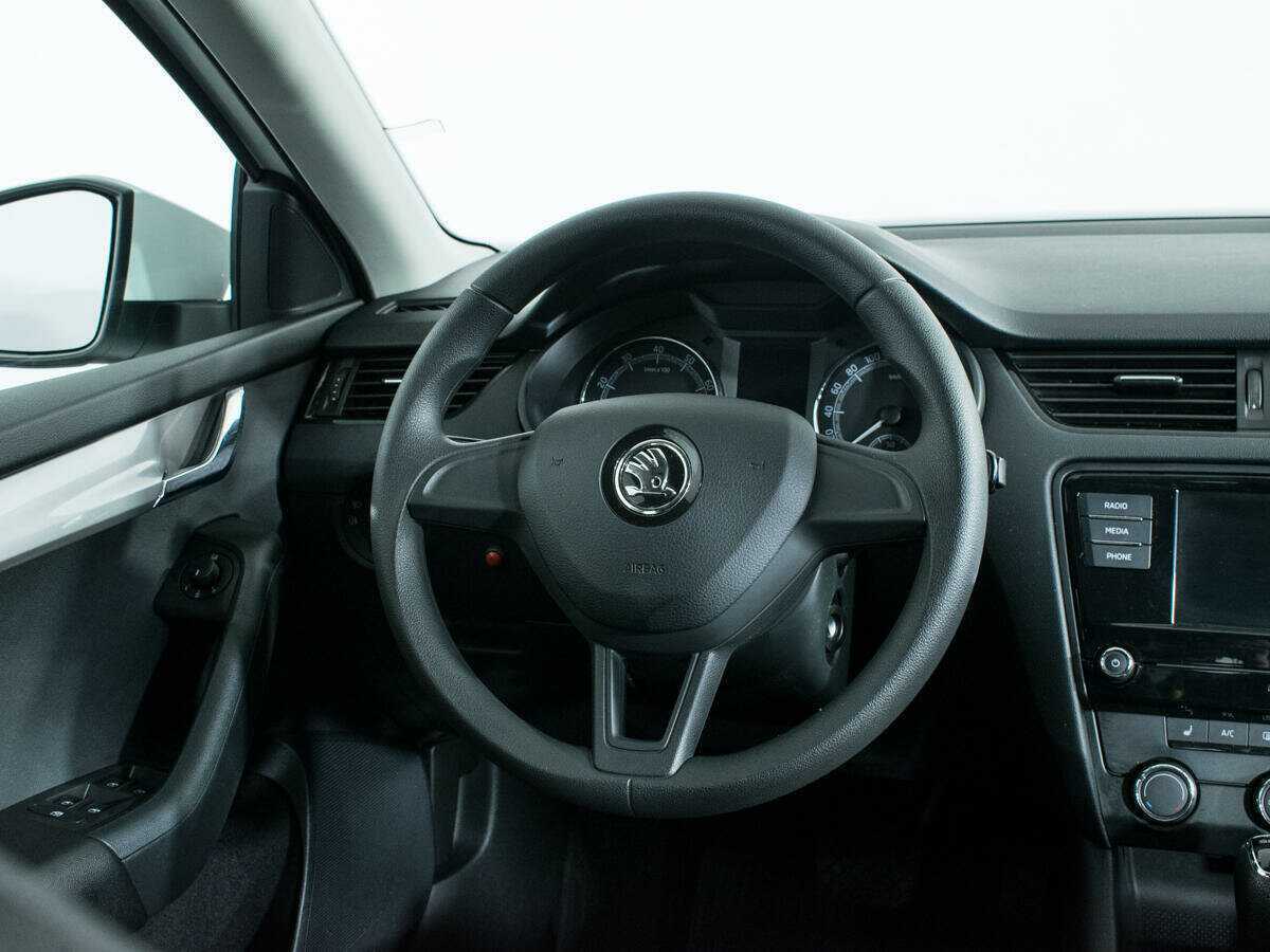 Купить Skoda Octavia с пробегом. Фото: #13