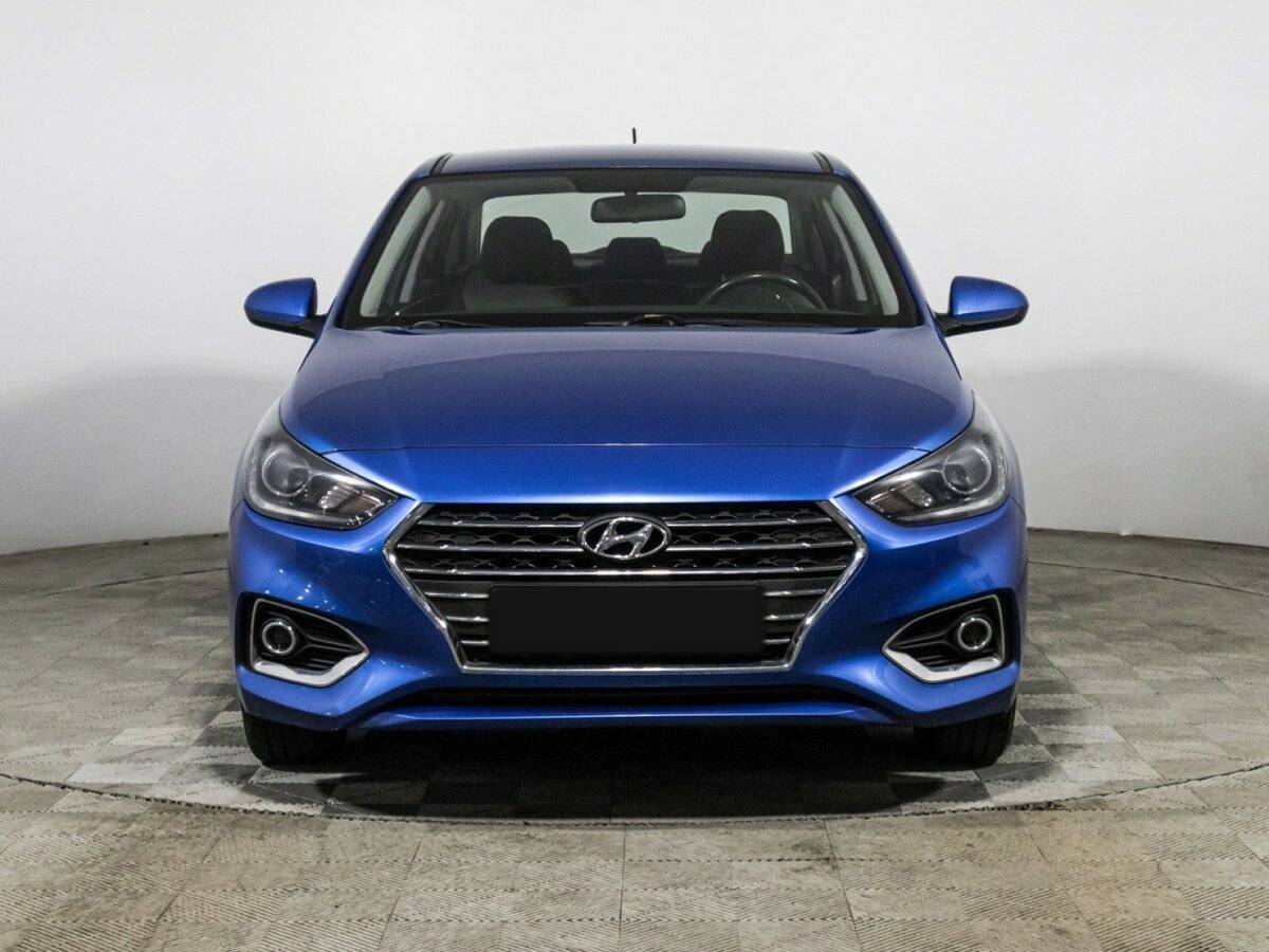 Купить Hyundai Solaris с пробегом. Фото: #1