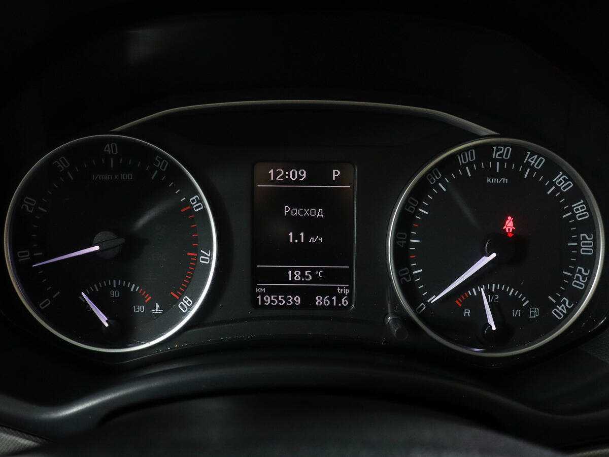 Купить Skoda Octavia с пробегом. Фото: #10