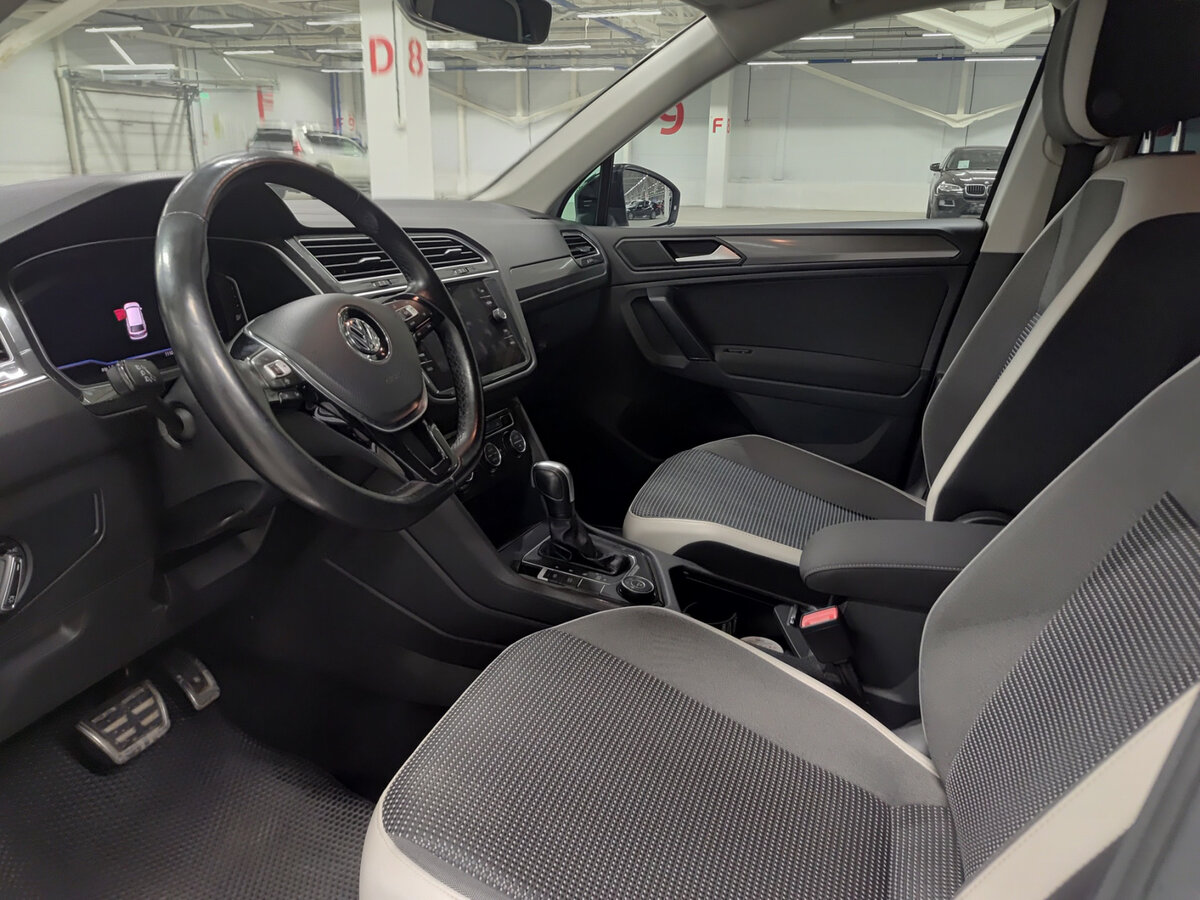 Купить Volkswagen Tiguan с пробегом. Фото: #15