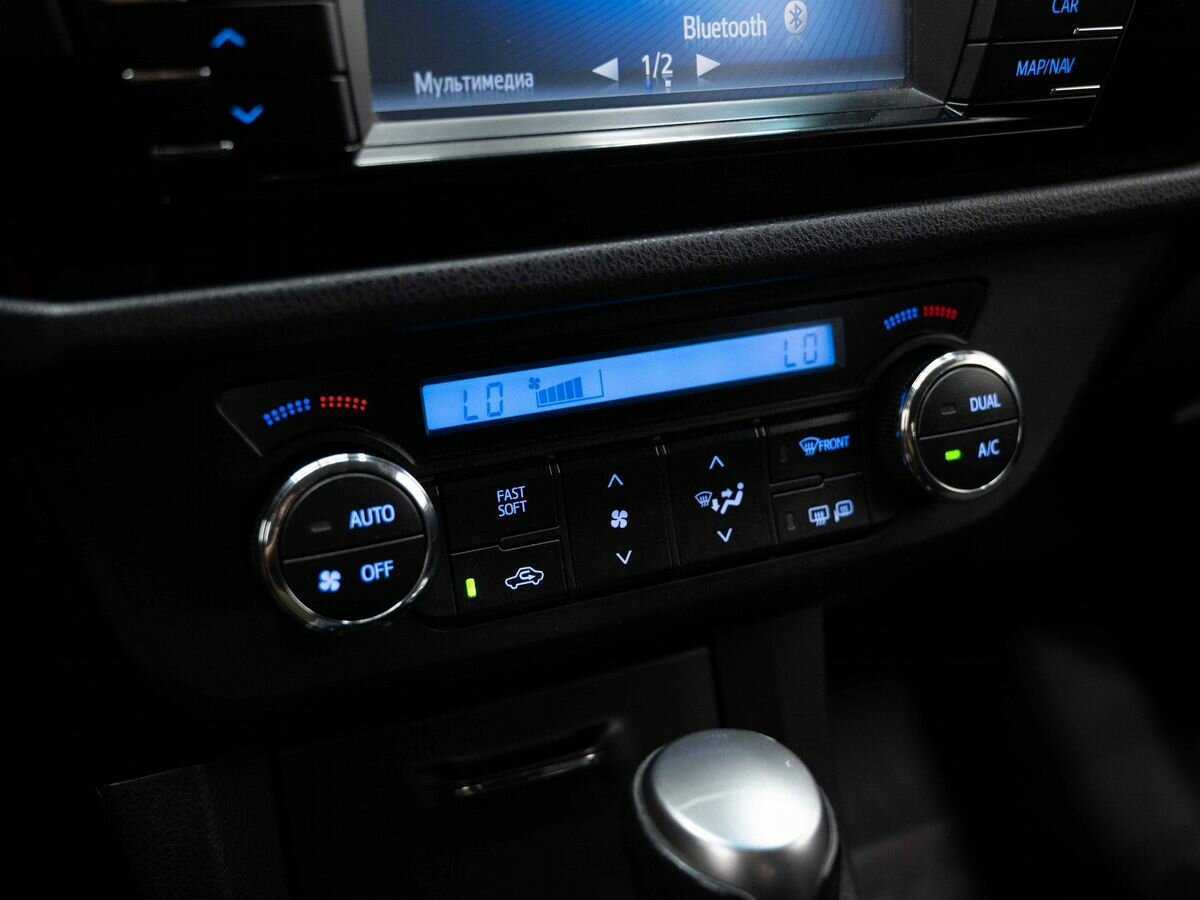 Купить Toyota Corolla с пробегом. Фото: #21