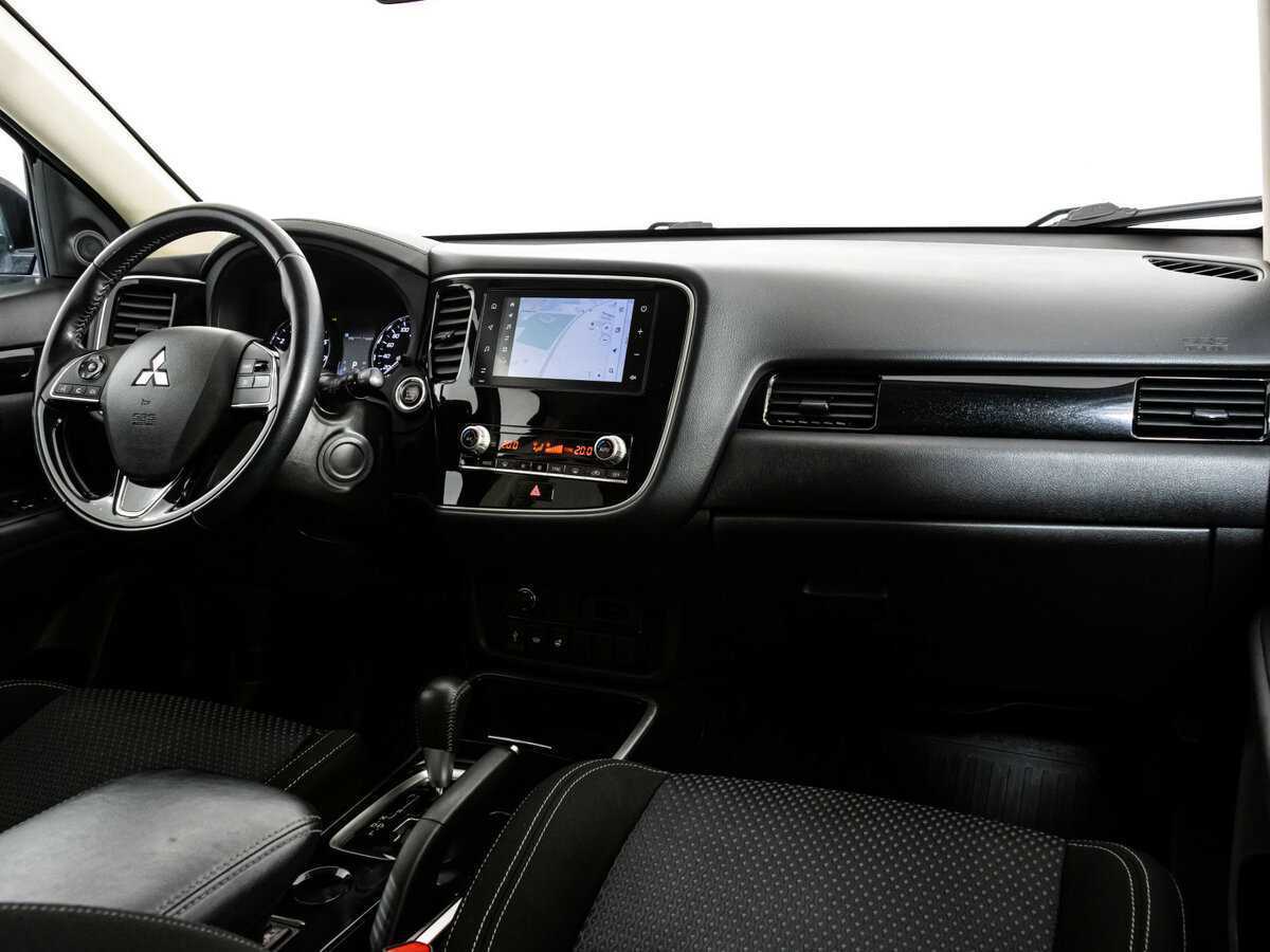 Купить Mitsubishi Outlander с пробегом. Фото: #6