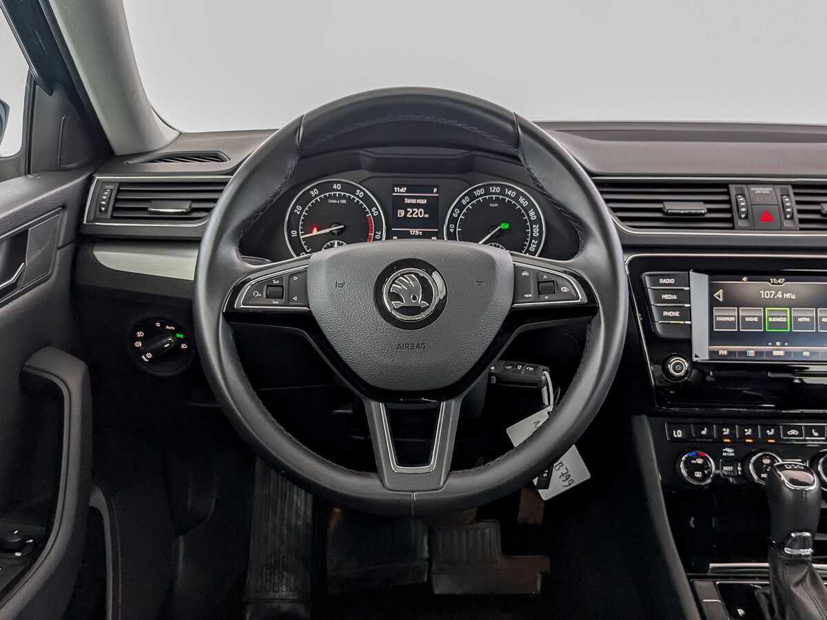 Купить Skoda Superb с пробегом. Фото: #16