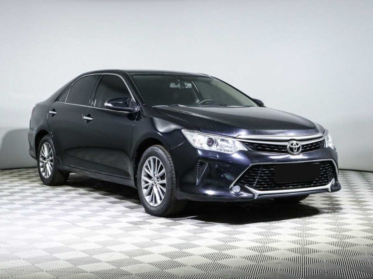 Купить Toyota Camry с пробегом. Фото: #2