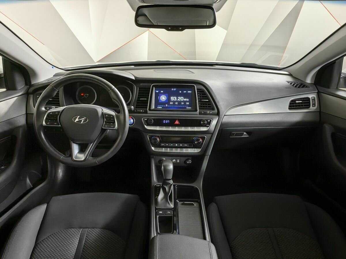 Купить Hyundai Sonata с пробегом. Фото: #9