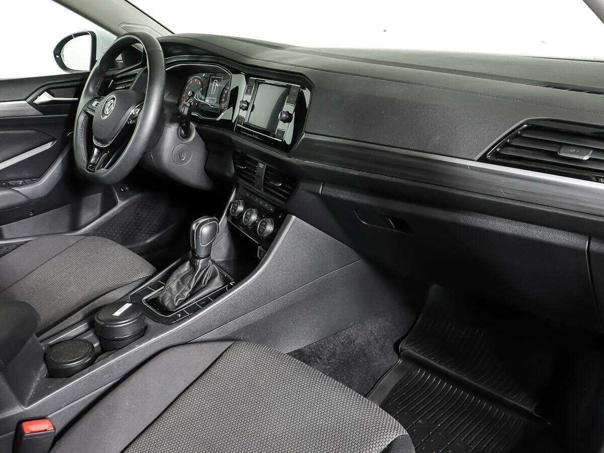 Купить Volkswagen Jetta с пробегом. Фото: #8