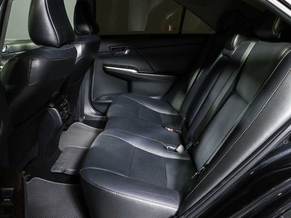 Купить Toyota Camry с пробегом. Фото: #9