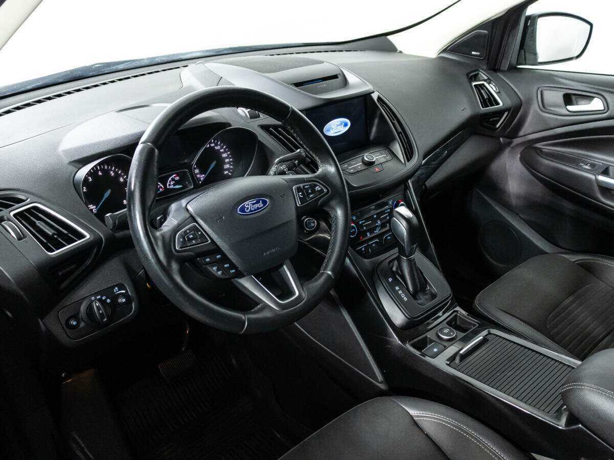 Купить Ford Kuga с пробегом. Фото: #10