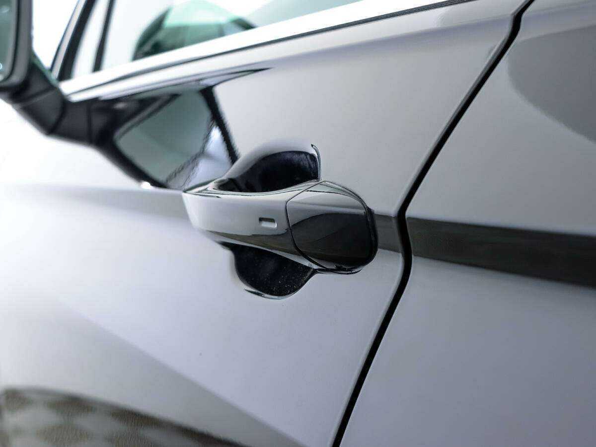 Купить Volkswagen Tiguan с пробегом. Фото: #16