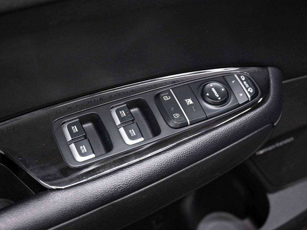 Купить Kia Optima с пробегом. Фото: #21