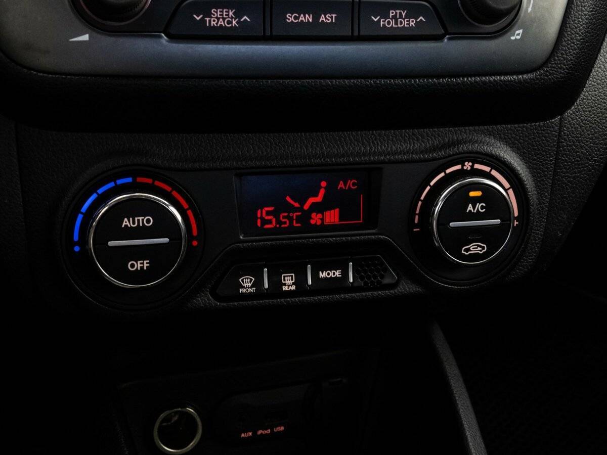 Купить Kia Rio с пробегом. Фото: #10