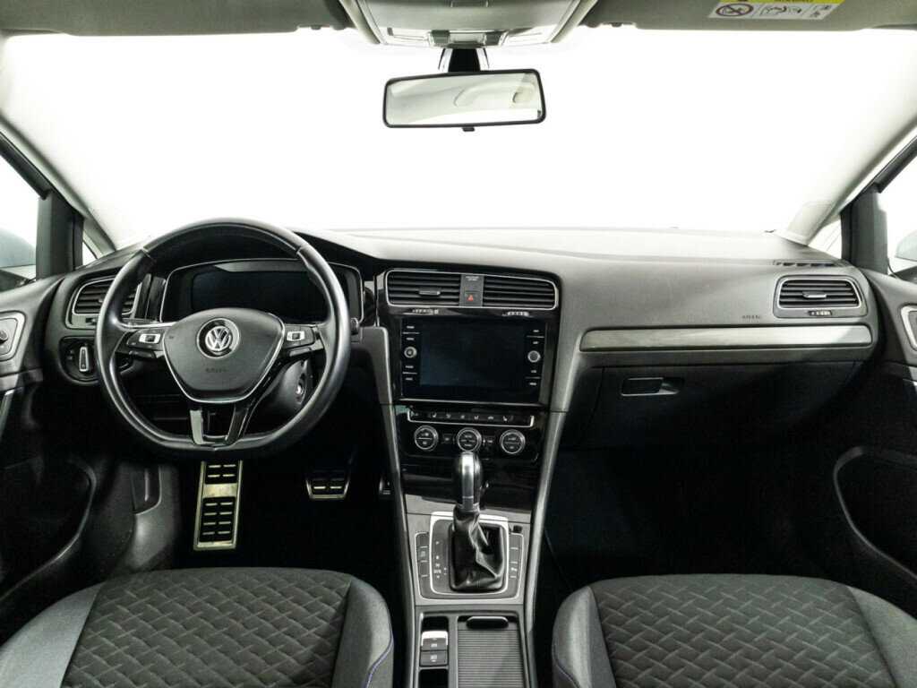 Купить Volkswagen Golf с пробегом. Фото: #12