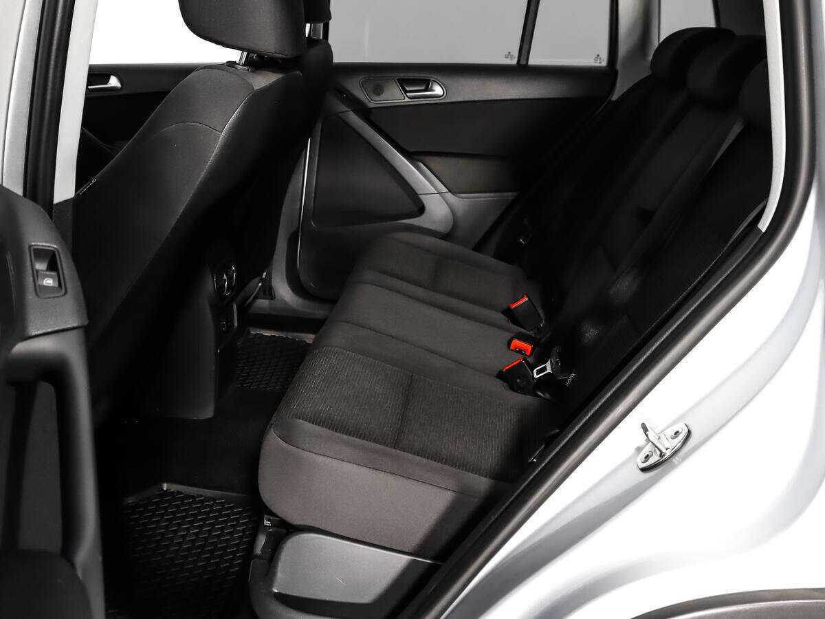 Купить Volkswagen Tiguan с пробегом. Фото: #9