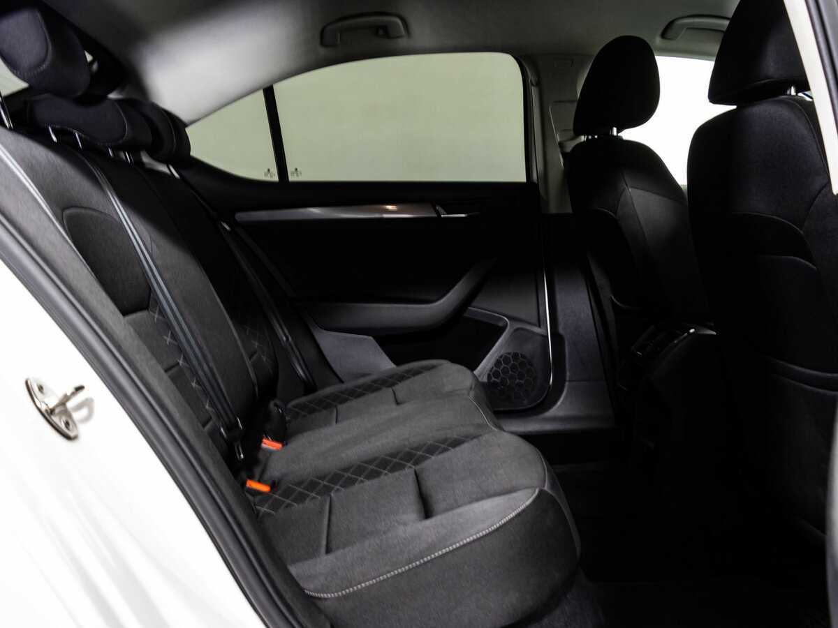 Купить Skoda Superb с пробегом. Фото: #13