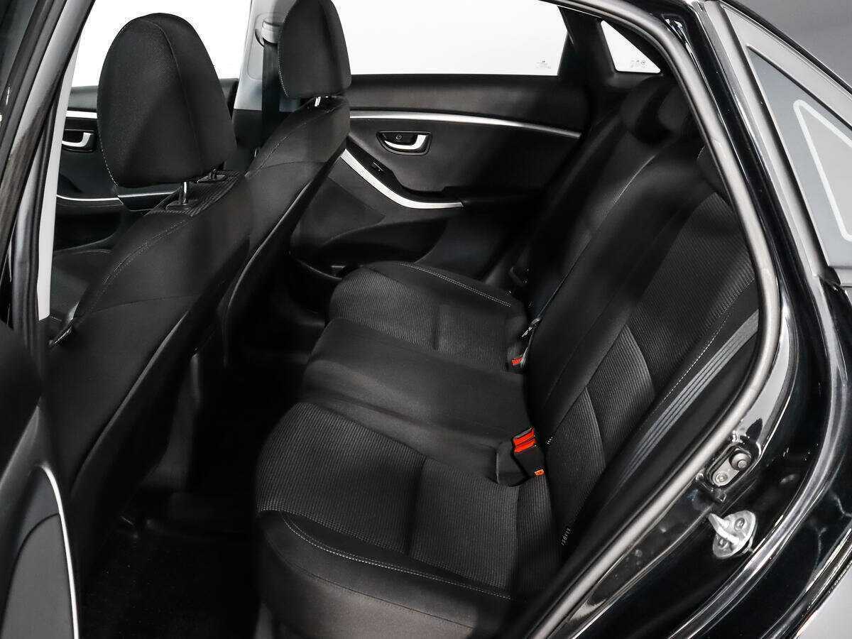 Купить Hyundai i30 с пробегом. Фото: #9