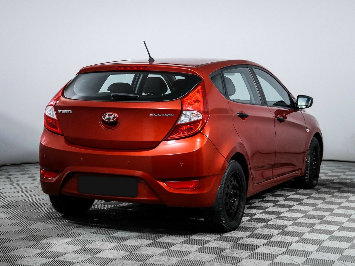 Купить Hyundai Solaris с пробегом. Фото: #3