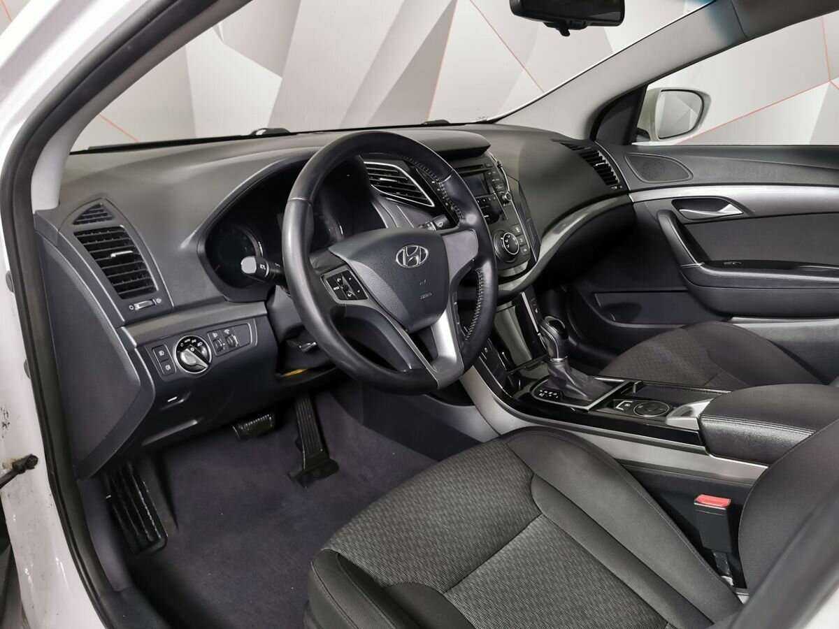 Купить Hyundai i40 с пробегом. Фото: #13