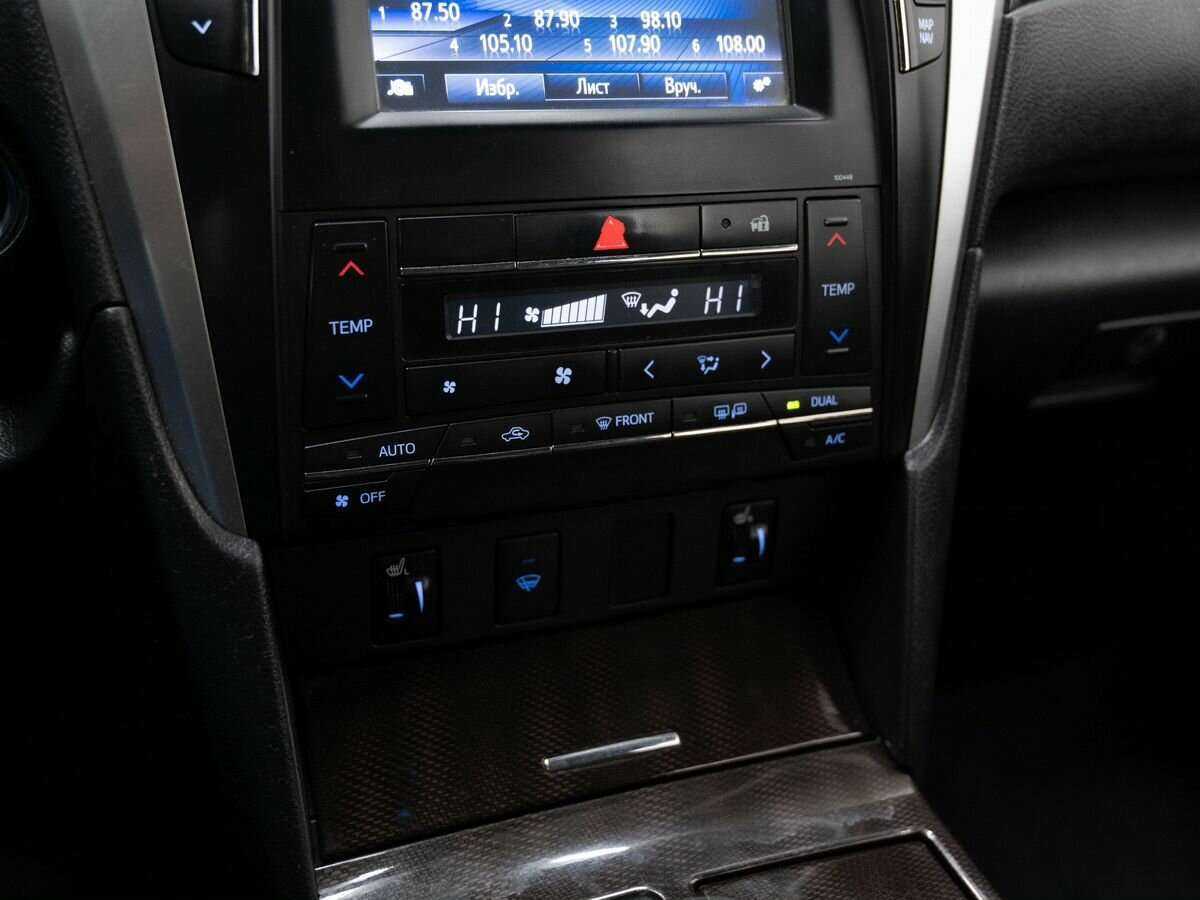 Купить Toyota Camry с пробегом. Фото: #21