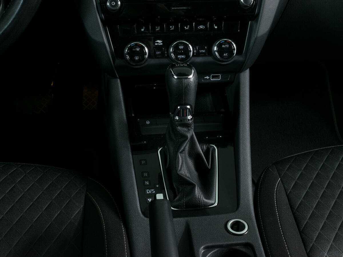 Купить Skoda Octavia с пробегом. Фото: #10