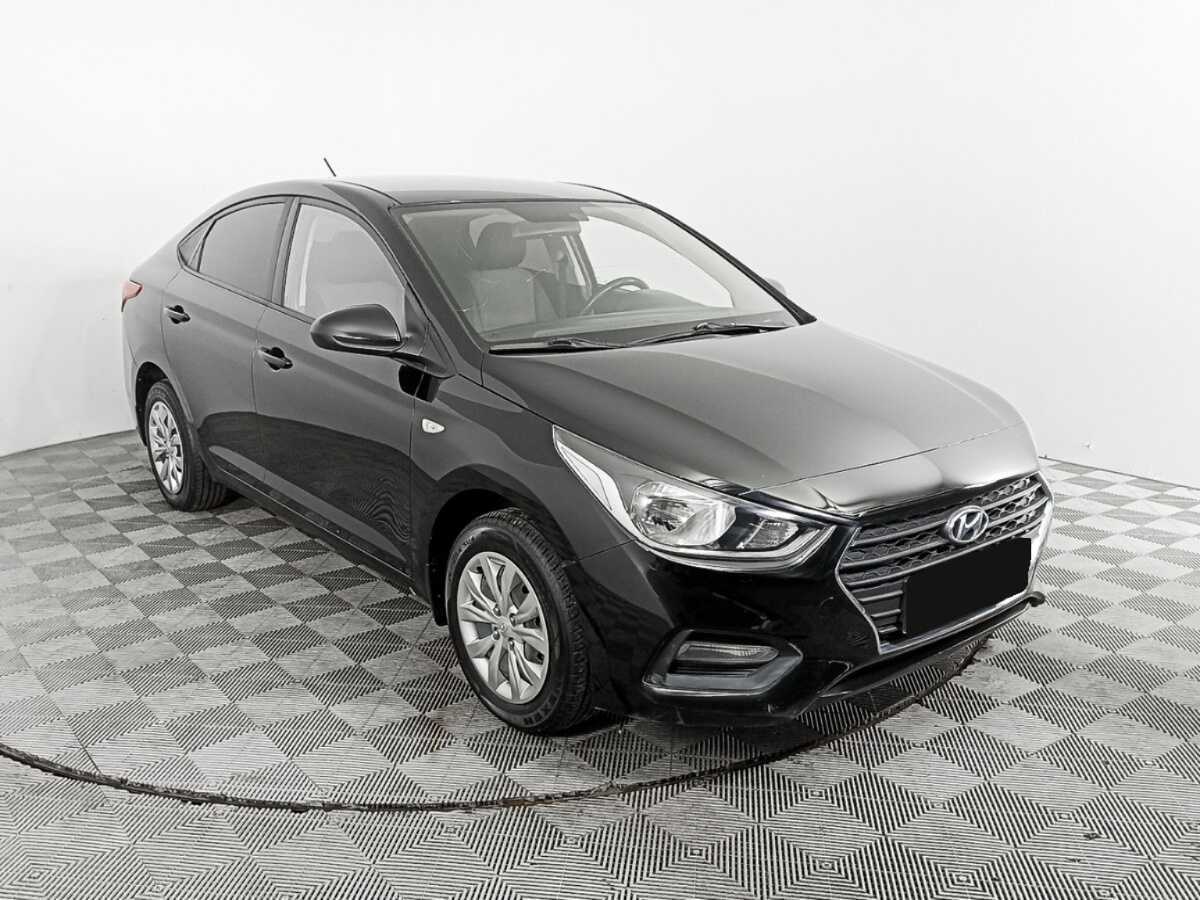 Купить Hyundai Solaris с пробегом. Фото: #2