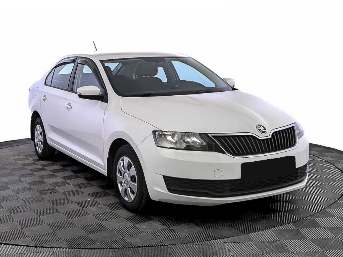 Купить Skoda Rapid с пробегом. Фото: #2