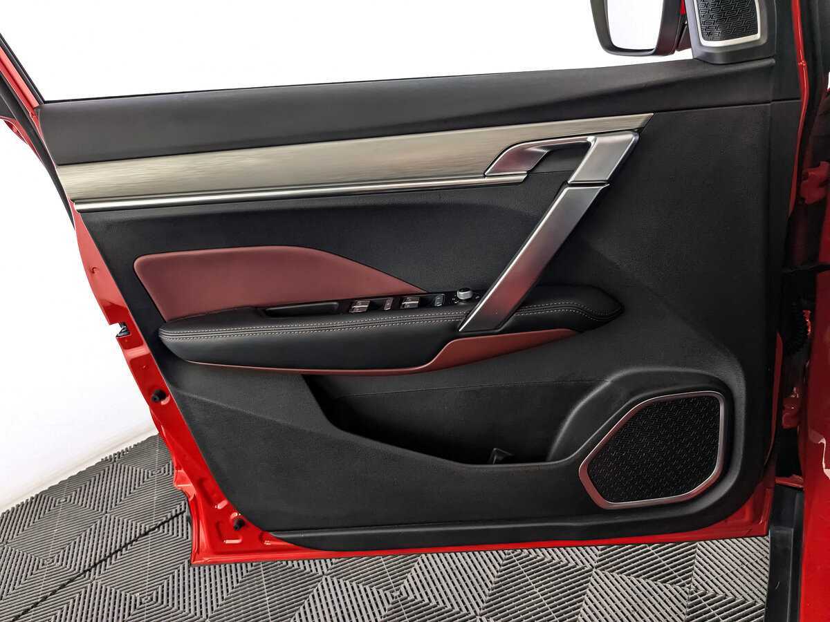 Купить Geely Coolray с пробегом. Фото: #18