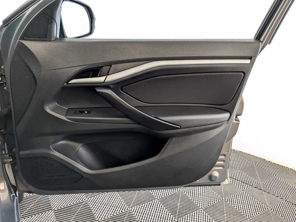 Купить Lada (ВАЗ) Vesta с пробегом. Фото: #23