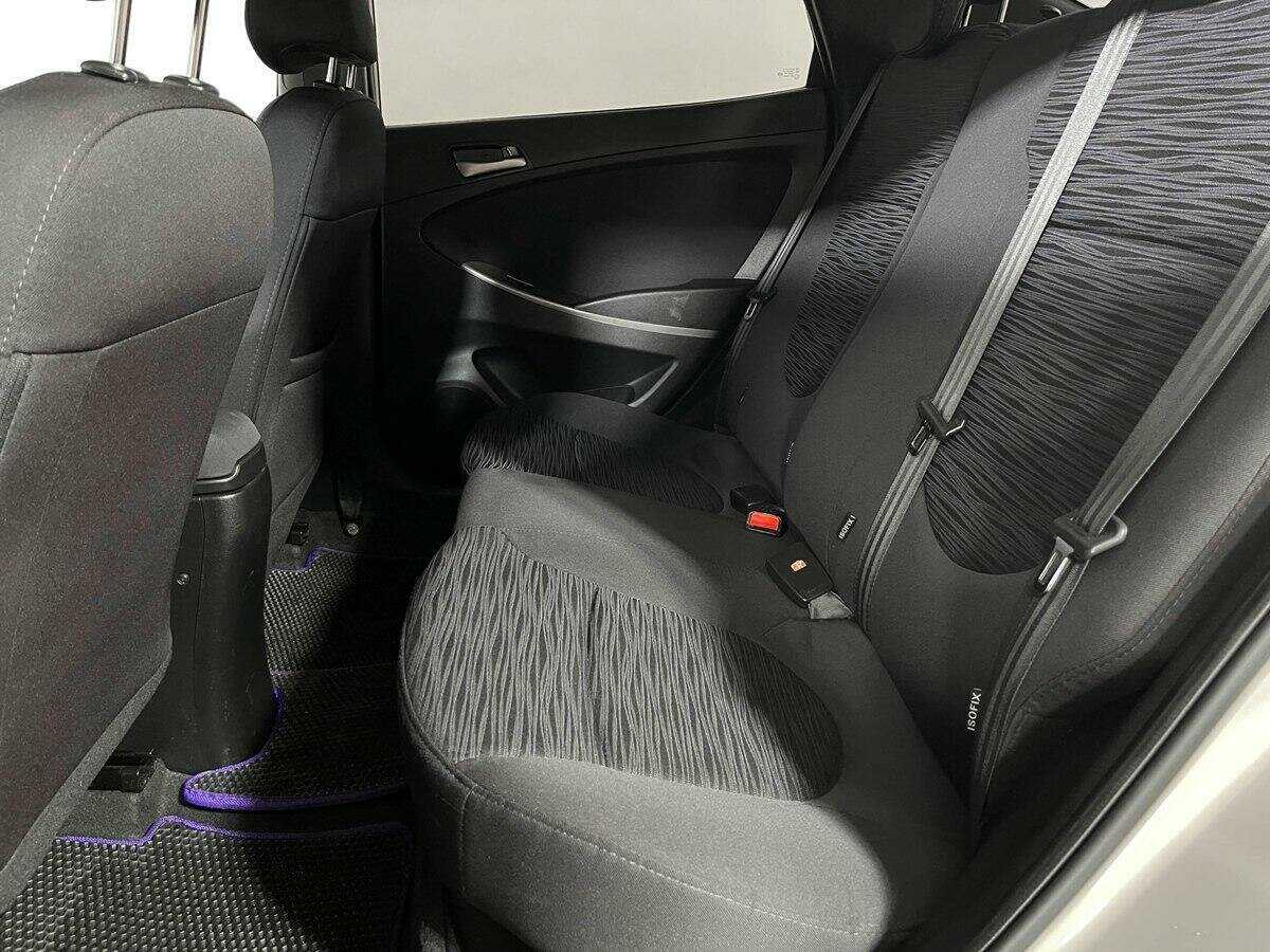 Купить Hyundai Solaris с пробегом. Фото: #9