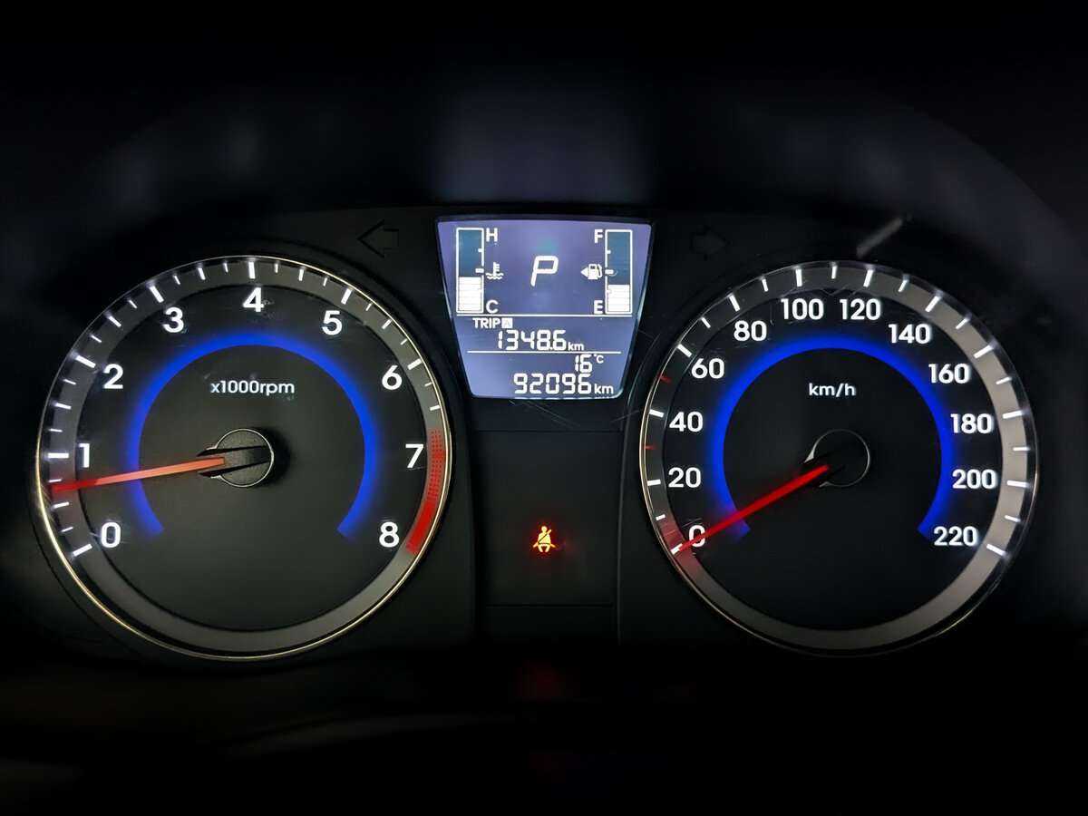 Купить Hyundai Solaris с пробегом. Фото: #10